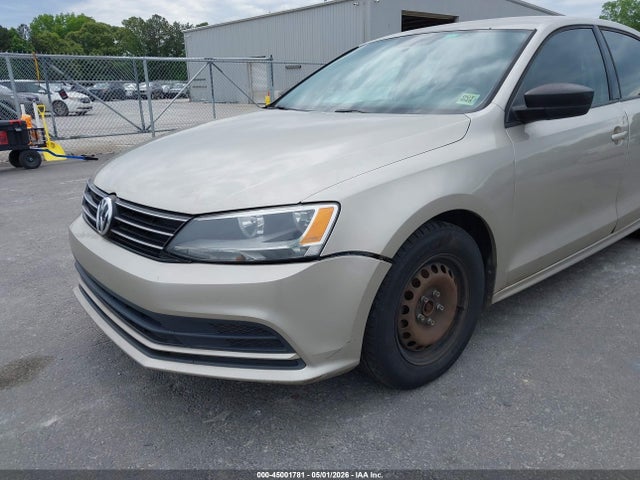 45001781 :رقم المزاد ، 3VW1K7AJ0FM306603 vin ، 2015 Volkswagen Jetta 2.0l S مزاد بيع