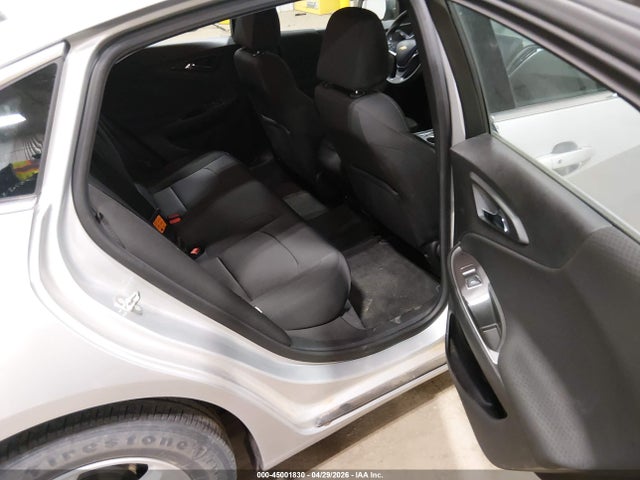 1G1ZC5ST8JF201235 Chevrolet Malibu 1fl