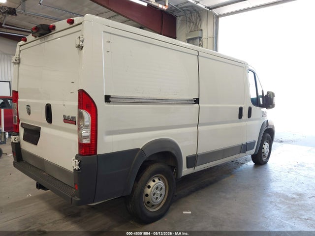 45001884 :رقم المزاد ، 3C6TRVAG2GE113632 vin ، 2016 Ram Promaster 1500 Low Roof مزاد بيع