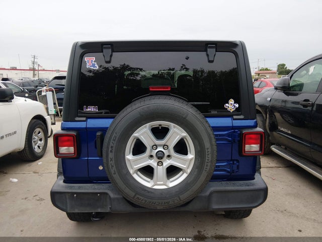 1C4HJXDN9KW583988 Jeep Wrangler Unlimited Sport S 4x4