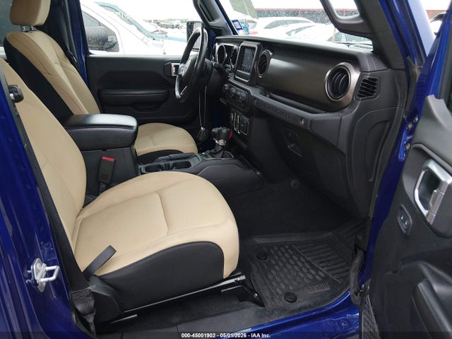 1C4HJXDN9KW583988 Jeep Wrangler Unlimited Sport S 4x4