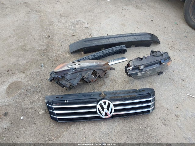 Продажа на аукционе авто 2015 Volkswagen Passat 1.8t S, vin: 1VWAT7A34FC106159, номер лота: 45001904