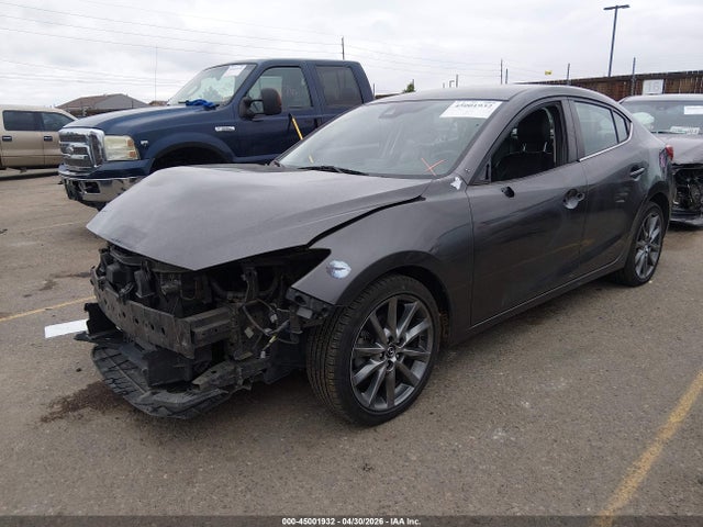2018 Mazda Mazda3 Touring მანქანა იყიდება აუქციონზე, vin: 3MZBN1V36JM252432, აუქციონის ნომერი: 45001932