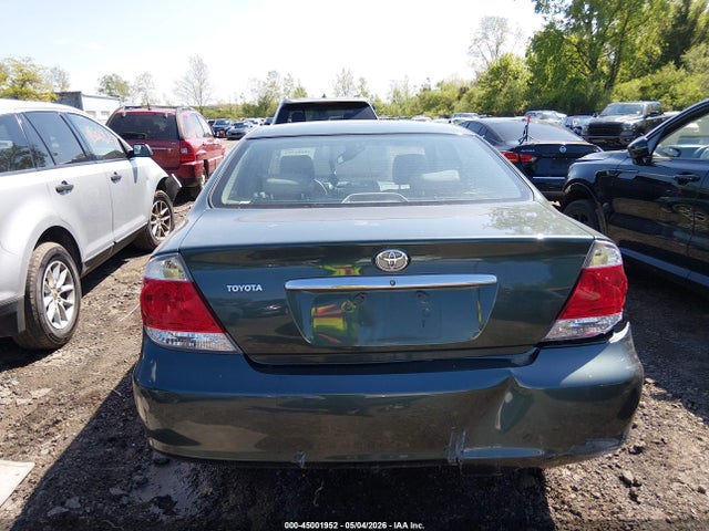 2005 Toyota Camry Xle V6 მანქანა იყიდება აუქციონზე, vin: 4T1BF30K75U088809, აუქციონის ნომერი: 45001952