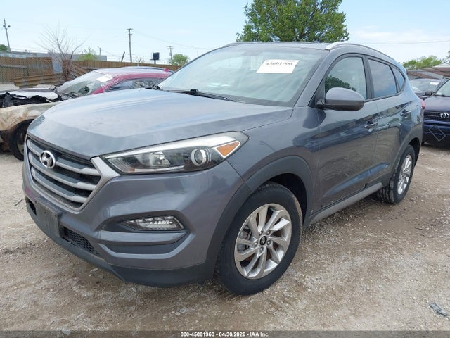 45001960 :رقم المزاد ، KM8J3CA46HU262006 vin ، 2017 Hyundai Tucson Se مزاد بيع