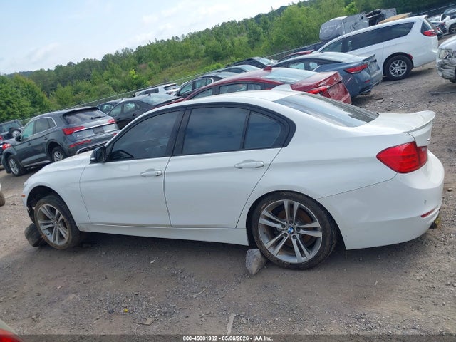 2014 Bmw 328i Xdrive მანქანა იყიდება აუქციონზე, vin: WBA3B3C52EJ980863, აუქციონის ნომერი: 45001982