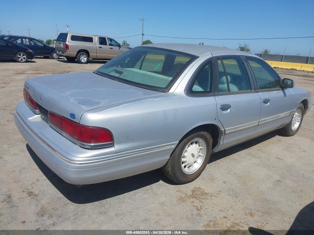 45002053 :رقم المزاد ، 2FALP74W0VX163276 vin ، 1997 Ford Crown Victoria Lx مزاد بيع