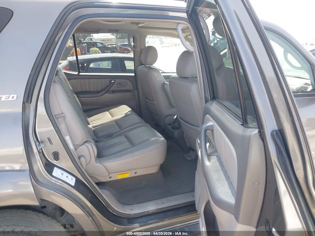 45002055 :رقم المزاد ، 5TDZT38A75S262180 vin ، 2005 Toyota Sequoia Limited V8 مزاد بيع