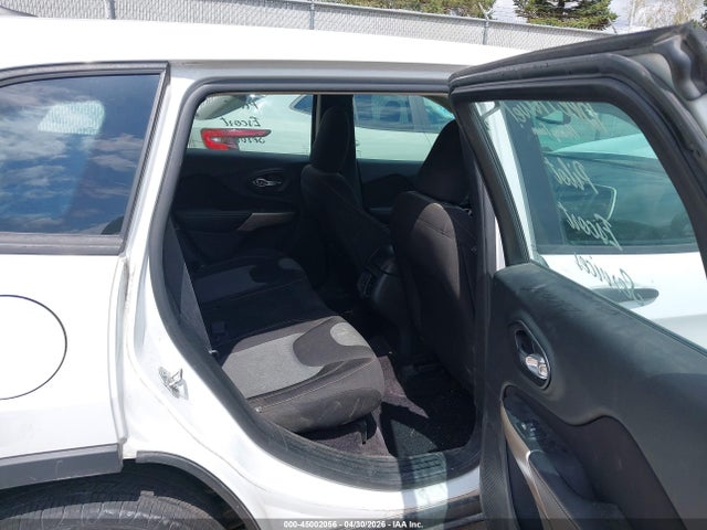 Продажа на аукционе авто 2017 Jeep Cherokee Sport, vin: 1C4PJMAB0HD220858, номер лота: 45002056