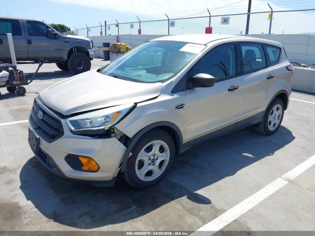 Ford ESCAPE S 2017 1FMCU0F76HUC34813 Image 2
