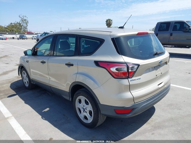 Ford ESCAPE S 2017 1FMCU0F76HUC34813 Image 3
