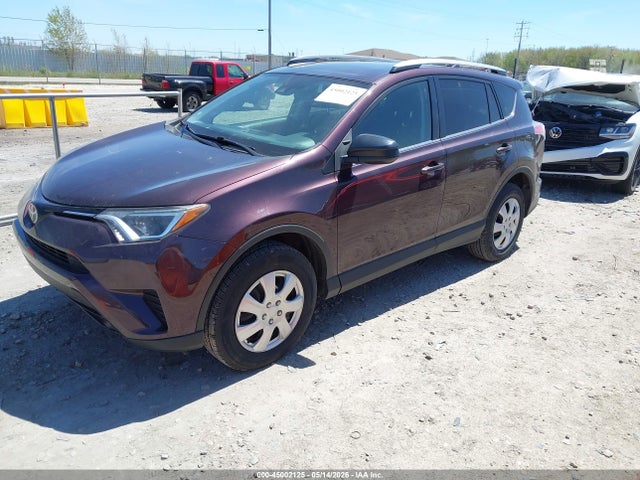 2017 Toyota Rav4 Le მანქანა იყიდება აუქციონზე, vin: 2T3BFREV7HW643842, აუქციონის ნომერი: 45002125