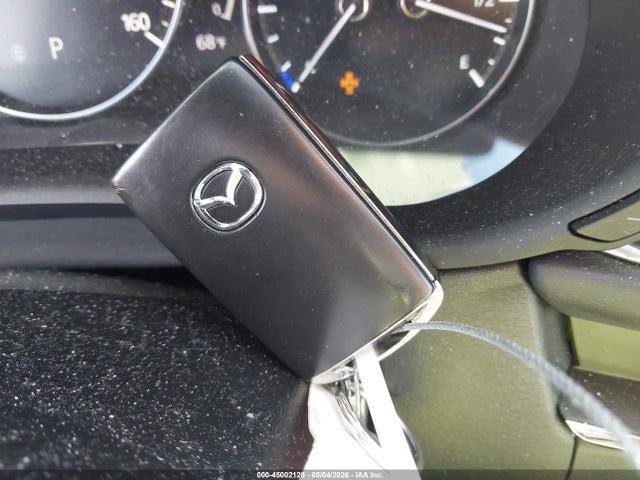 45002128 :رقم المزاد ، 3MVDMADM9MM217122 vin ، 2021 Mazda Cx-30 Premium مزاد بيع