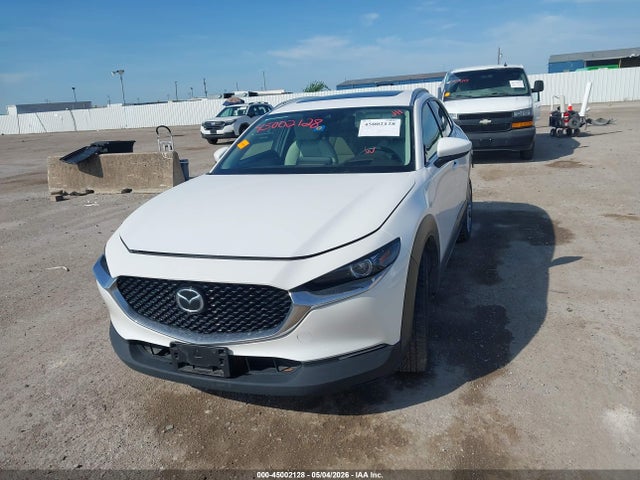 45002128 :رقم المزاد ، 3MVDMADM9MM217122 vin ، 2021 Mazda Cx-30 Premium مزاد بيع