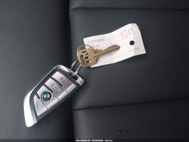 Продажа на аукционе авто 2019 Bmw 330i Xdrive, vin: WBA5R7C55KFH31101, номер лота: 45002139