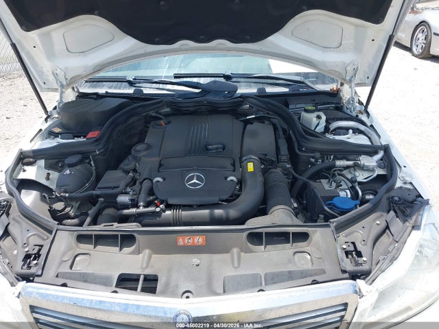 45002219 :رقم المزاد ، WDDGF4HB2DA802596 vin ، 2013 Mercedes-benz C 250 Luxury مزاد بيع