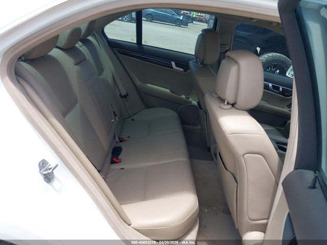 45002219 :رقم المزاد ، WDDGF4HB2DA802596 vin ، 2013 Mercedes-benz C 250 Luxury مزاد بيع