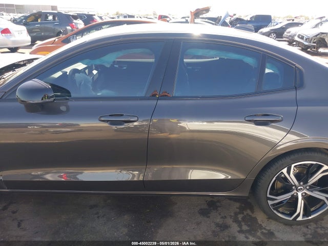 2024 Volvo S60 B5 Plus Dark Theme მანქანა იყიდება აუქციონზე, vin: 7JRL12TL2RG316887, აუქციონის ნომერი: 45002239