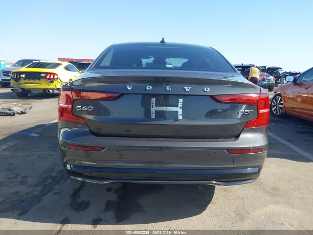 2024 Volvo S60 B5 Plus Dark Theme მანქანა იყიდება აუქციონზე, vin: 7JRL12TL2RG316887, აუქციონის ნომერი: 45002239