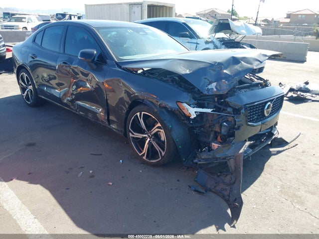 2024 Volvo S60 B5 Plus Dark Theme მანქანა იყიდება აუქციონზე, vin: 7JRL12TL2RG316887, აუქციონის ნომერი: 45002239