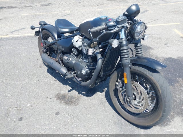 Triumph Motorcycle Bonneville Bobber Black 2018 SMTD53HL1JT871686 main image