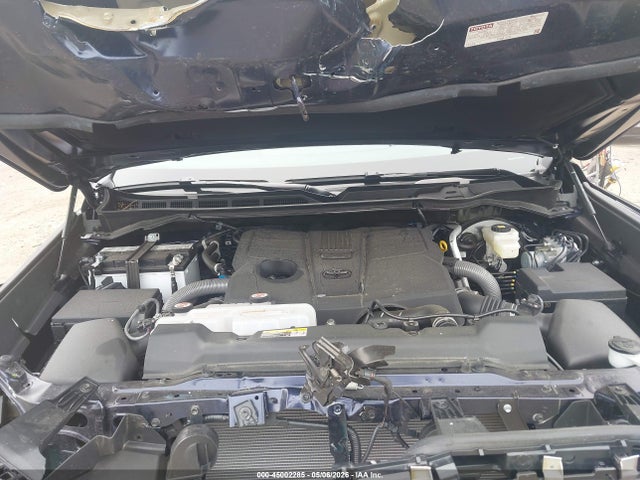 Продажа на аукционе авто 2025 Toyota Tundra Platinum, vin: 5TFNA5DB5SX307041, номер лота: 45002285
