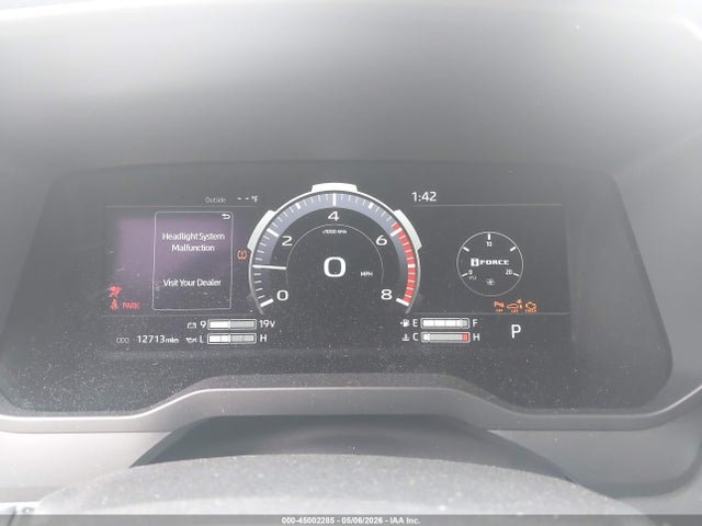 Продажа на аукционе авто 2025 Toyota Tundra Platinum, vin: 5TFNA5DB5SX307041, номер лота: 45002285