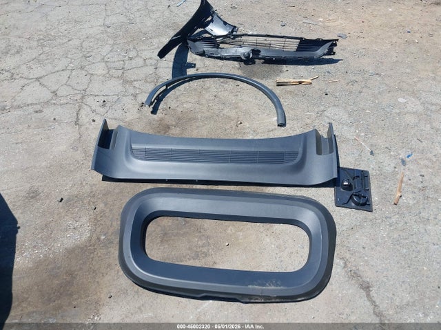 Продажа на аукционе авто 2026 Tesla Model Y All-wheel Drive/long Range Launch Series/premium All-wheel Drive, vin: 7SAYGDEE8TF362211, номер лота: 45002320