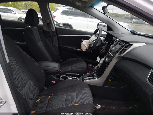 2014 Hyundai Elantra Gt მანქანა იყიდება აუქციონზე, vin: KMHD35LH2EU184358, აუქციონის ნომერი: 45002327