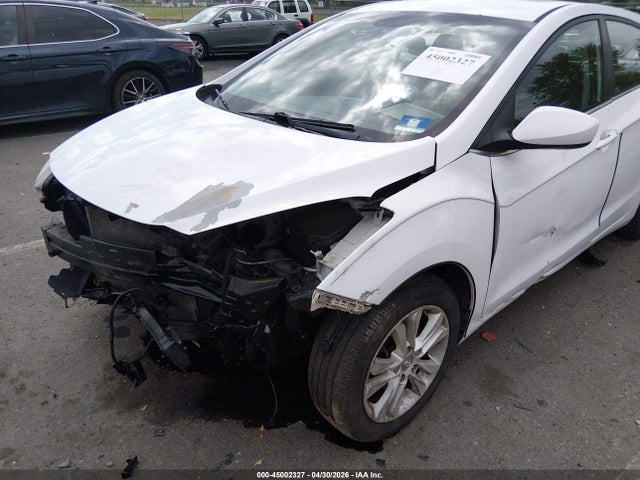 2014 Hyundai Elantra Gt მანქანა იყიდება აუქციონზე, vin: KMHD35LH2EU184358, აუქციონის ნომერი: 45002327