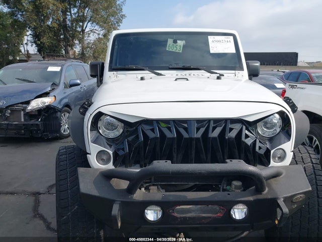 1C4BJWFG2HL675971 Jeep Wrangler Unlimited Rubicon 4x4