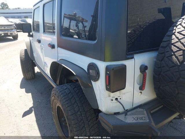 1C4BJWFG2HL675971 Jeep Wrangler Unlimited Rubicon 4x4