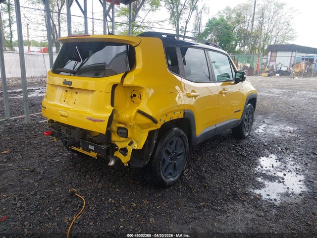 45002365 :رقم المزاد ، ZACCJBCB3JPG92981 vin ، 2018 Jeep Renegade Trailhawk 4x4 مزاد بيع