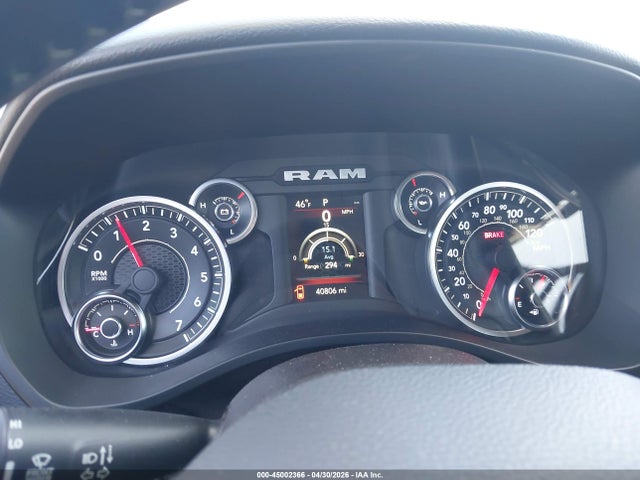 2021 Ram 1500 Big Horn  4x4 6'4 Box მანქანა იყიდება აუქციონზე, vin: 1C6SRFBT1MN808270, აუქციონის ნომერი: 45002366
