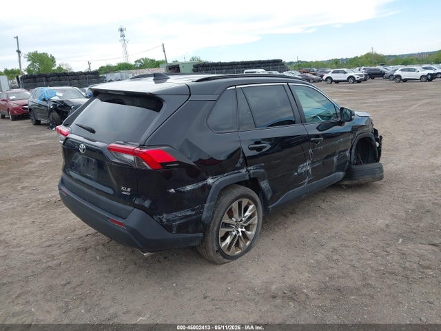 45002413 :رقم المزاد ، 2T3A1RFV1MC184960 vin ، 2021 Toyota Rav4 Xle Premium مزاد بيع