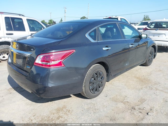 Nissan Altima 2.5 S 2014 1N4AL3AP3EN218006 Image 4