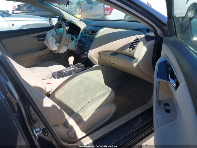 Nissan Altima 2.5 S 2014 1N4AL3AP3EN218006 Image 5