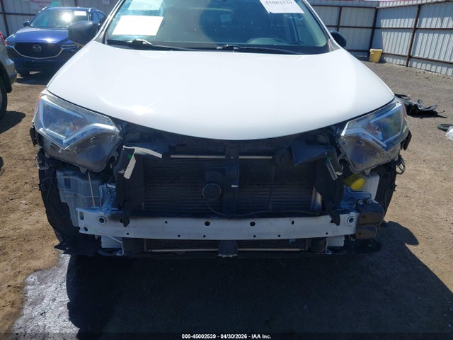 45002539 :رقم المزاد ، JTMBFREV1JJ242811 vin ، 2018 Toyota Rav4 Le مزاد بيع