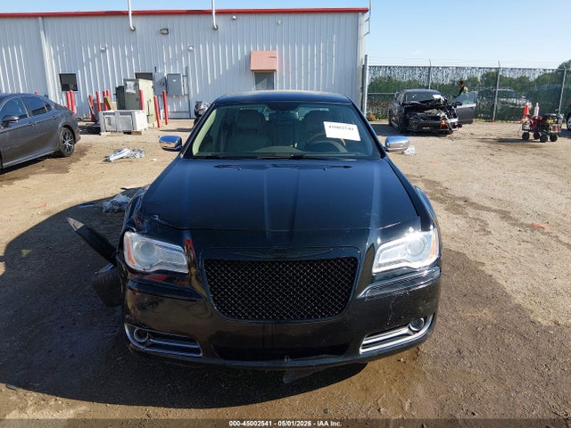 Chrysler 300C 2014 2C3CCAET1EH173384 Image 12