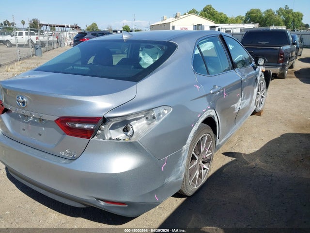4T1F31AK3NU590407 Toyota Camry Xle Hybrid