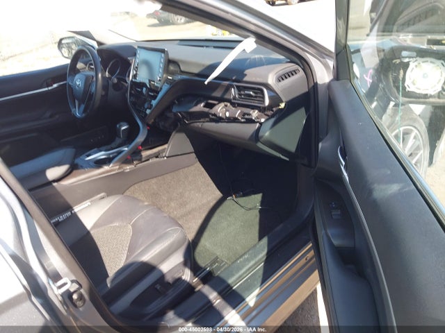4T1F31AK3NU590407 Toyota Camry Xle Hybrid