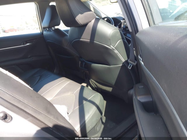 4T1F31AK3NU590407 Toyota Camry Xle Hybrid