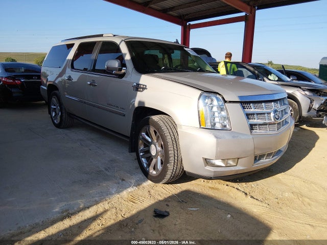 45002623 :رقم المزاد ، 1GYS4KEF5BR187279 vin ، 2011 Cadillac Escalade Esv Platinum Edition مزاد بيع