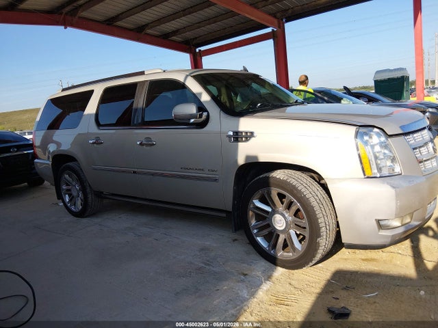 45002623 :رقم المزاد ، 1GYS4KEF5BR187279 vin ، 2011 Cadillac Escalade Esv Platinum Edition مزاد بيع