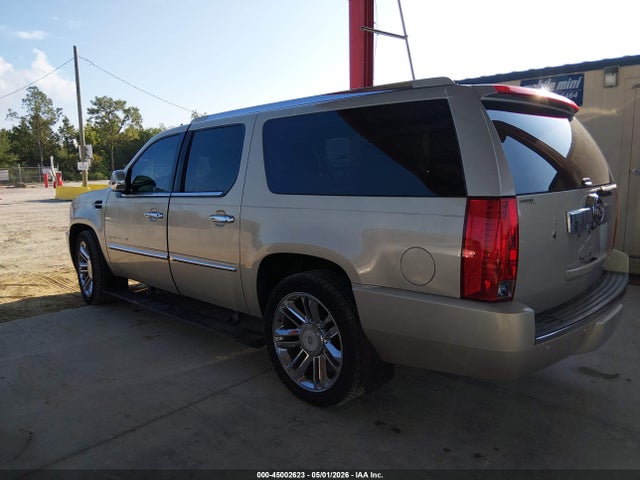 45002623 :رقم المزاد ، 1GYS4KEF5BR187279 vin ، 2011 Cadillac Escalade Esv Platinum Edition مزاد بيع