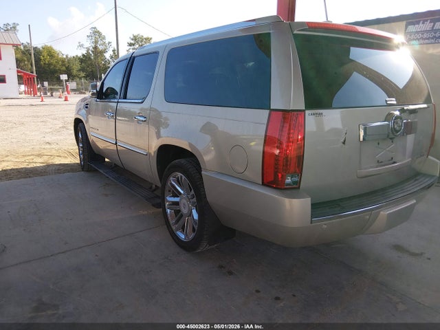 45002623 :رقم المزاد ، 1GYS4KEF5BR187279 vin ، 2011 Cadillac Escalade Esv Platinum Edition مزاد بيع