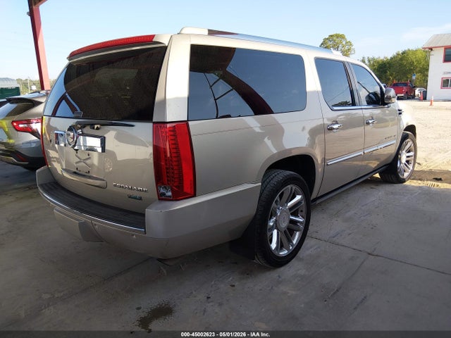 45002623 :رقم المزاد ، 1GYS4KEF5BR187279 vin ، 2011 Cadillac Escalade Esv Platinum Edition مزاد بيع