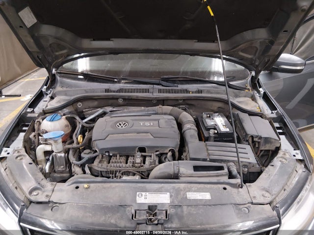 3VWL17AJXHM205843 Volkswagen Jetta 1.8t Sel