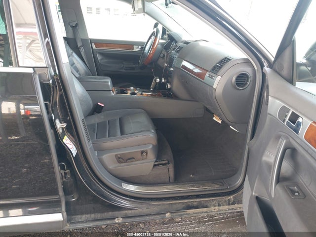 45002758 :رقم المزاد ، WVGBE77L98D042508 vin ، 2008 Volkswagen Touareg 2 Vr6 Fsi مزاد بيع