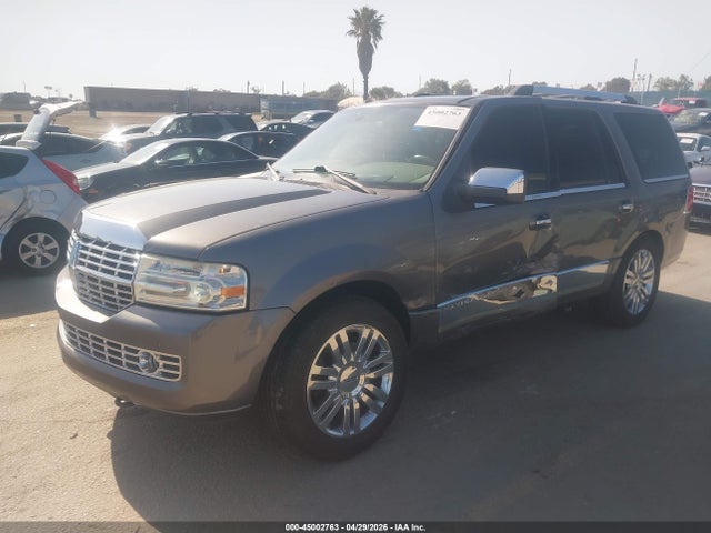 2010 Lincoln Navigator მანქანა იყიდება აუქციონზე, vin: 5LMJJ2H57AEJ02535, აუქციონის ნომერი: 45002763